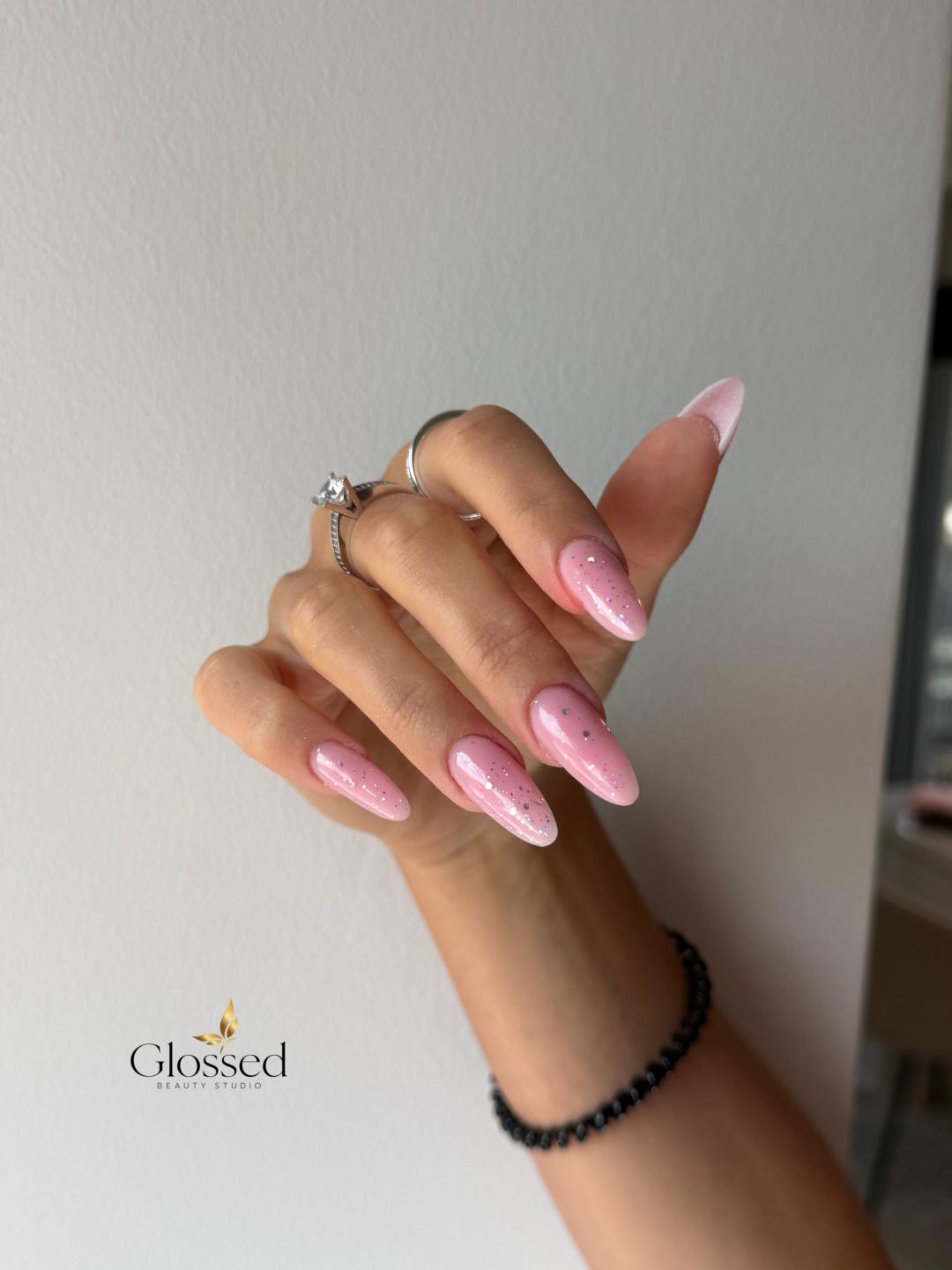 Glossed Beauty #podgorica Izlivanje noktiju Izlivanje noktiju gelom - XL dužina