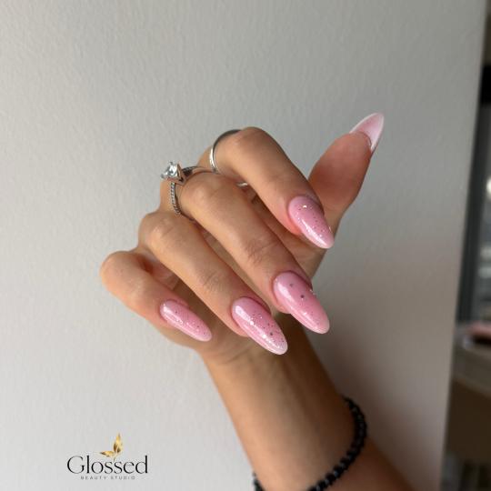 Glossed Beauty #podgorica Izlivanje noktiju Izlivanje noktiju gelom - XL dužina