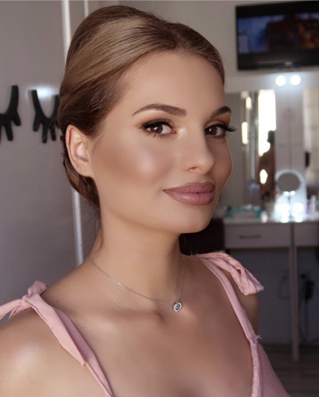 Mina Make up #podgorica Make-up / šminkanje Profesionalno šminkanje