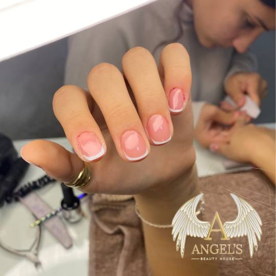 Angels Beauty House #podgorica Izlivanje noktiju Izlivanje noktiju gelom - S dužina