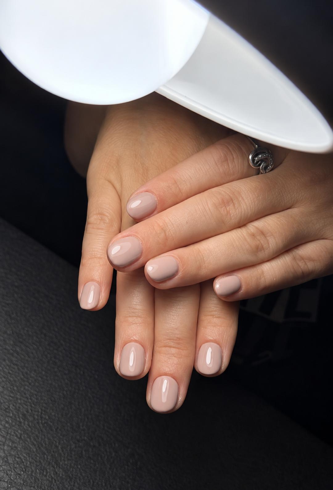 Dream Nails #podgorica Ojačavanje noktiju Ojačavanje prirodnih noktiju gelom