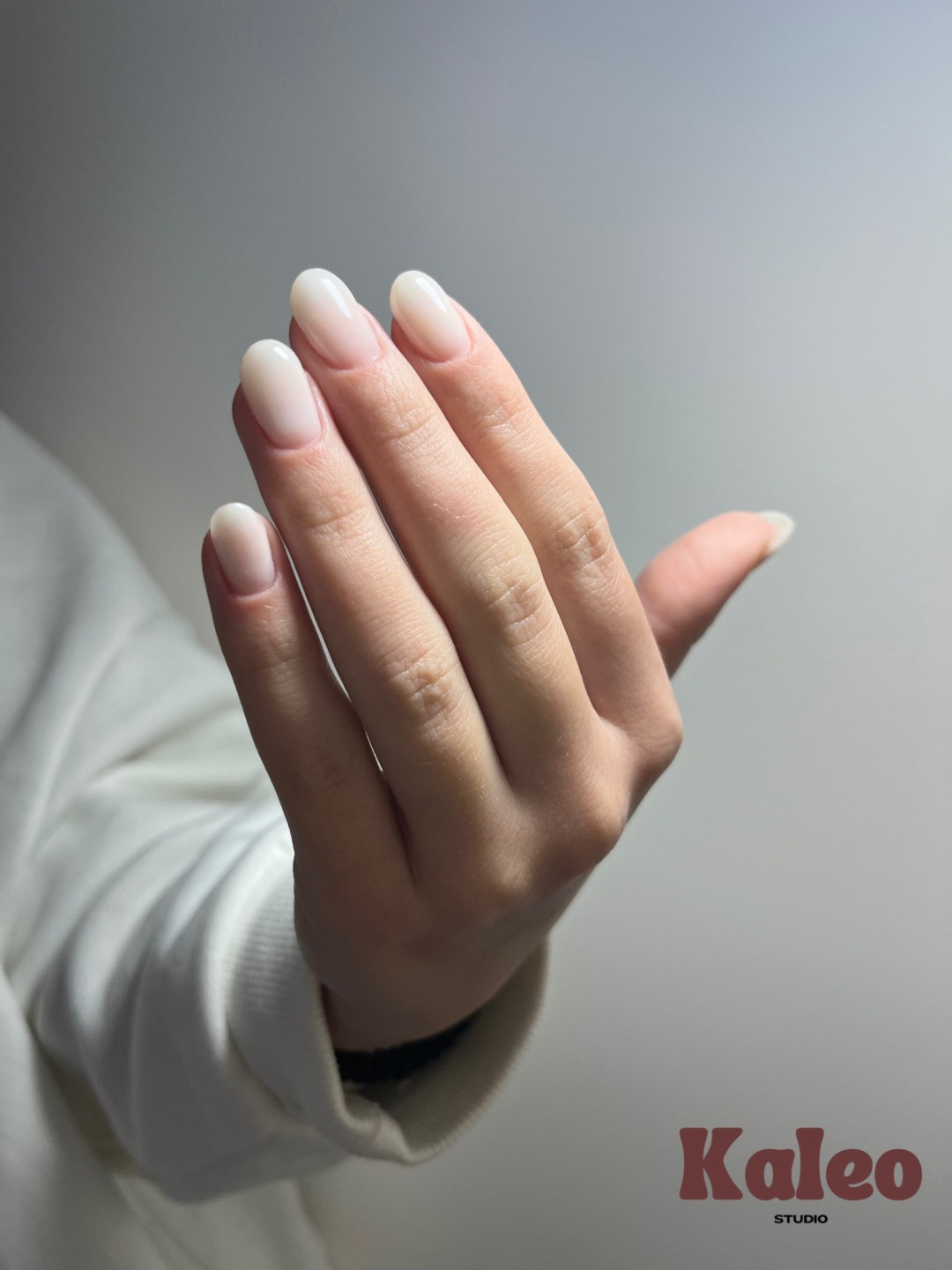Studio Kaleo #podgorica Manikir Trajni lak - ruke