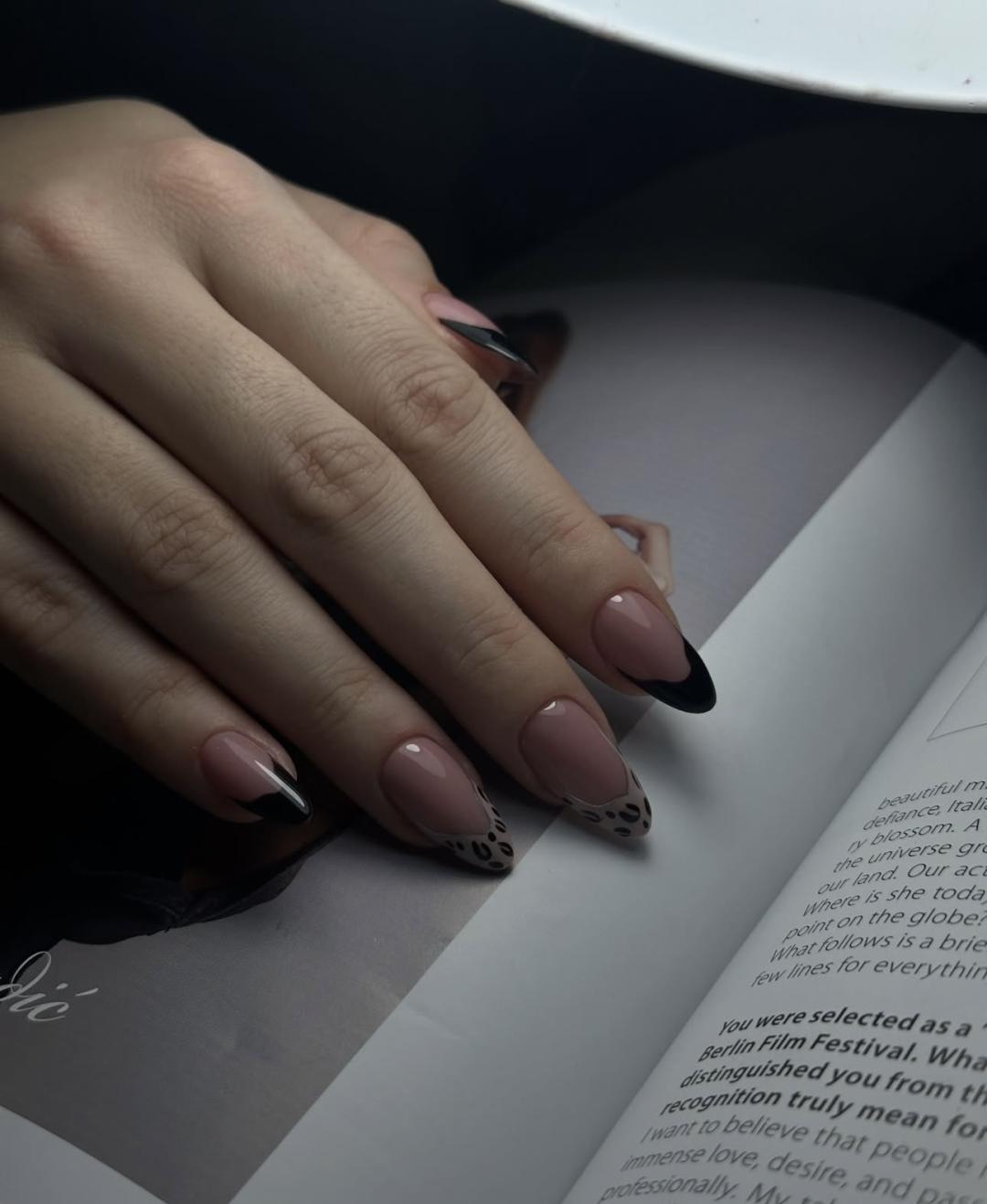 Izlivanje noktiju - M dužina - Concept Beauty and Spa, Podgorica Izlivanje noktiju Nokti Izlivanje noktiju, Podgorica, Centar