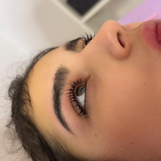 Glamour beauty studio usluga