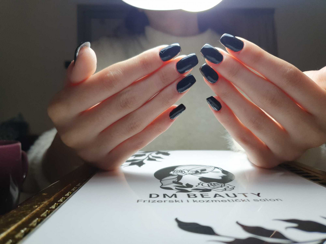 Dm beauty #podgorica Izlivanje noktiju Izlivanje noktiju gelom - L dužina