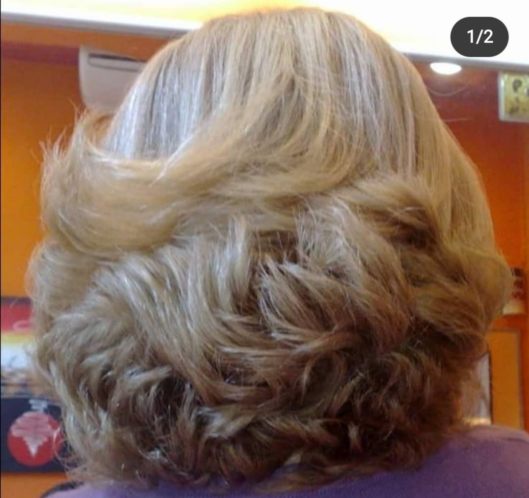 Frizersko kozmeticki salon Alex #podgorica Feniranje i stilizovanje Feniranje na ravno / lokne - kratka kosa
