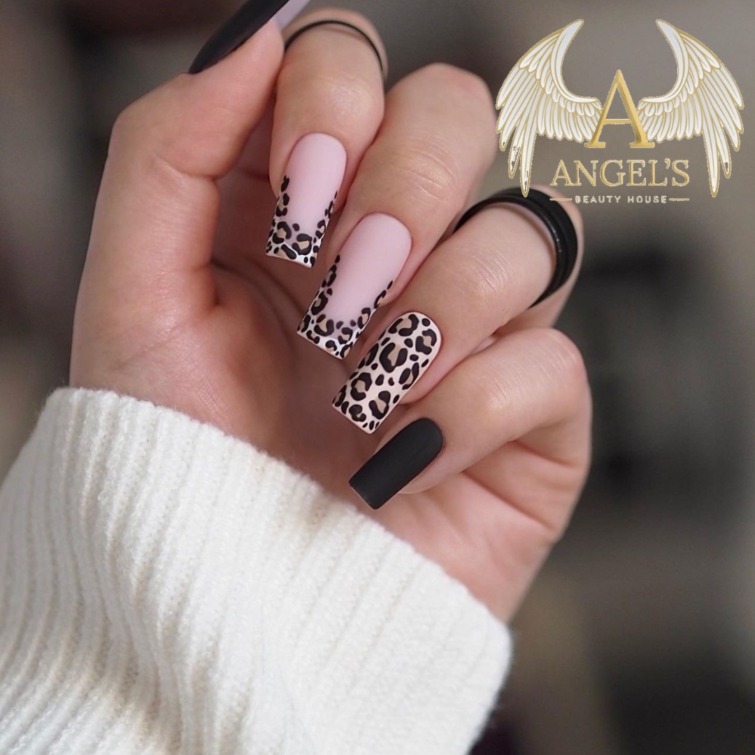 Angels Beauty House #podgorica Izlivanje noktiju Izlivanje noktiju gelom - M dužina