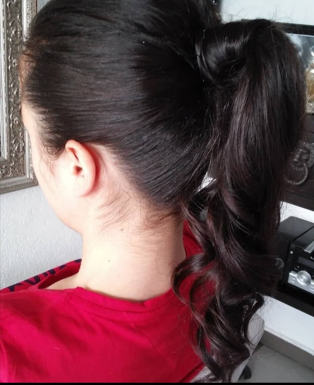 Frizersko kozmeticki salon Alex #podgorica Pletenice, kike, punđe Punđa - sve dužine