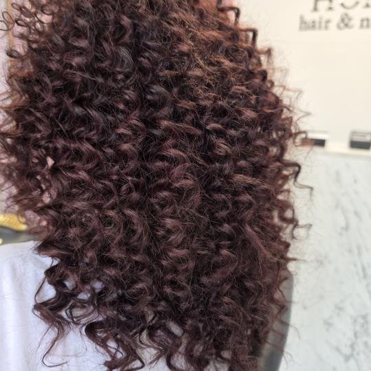 Honey #podgorica Uvijanje, lokne i talasi Afro lokne - duga kosa