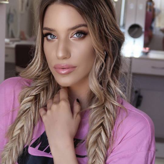 Mina Make up #podgorica Make-up / šminkanje Profesionalno šminkanje