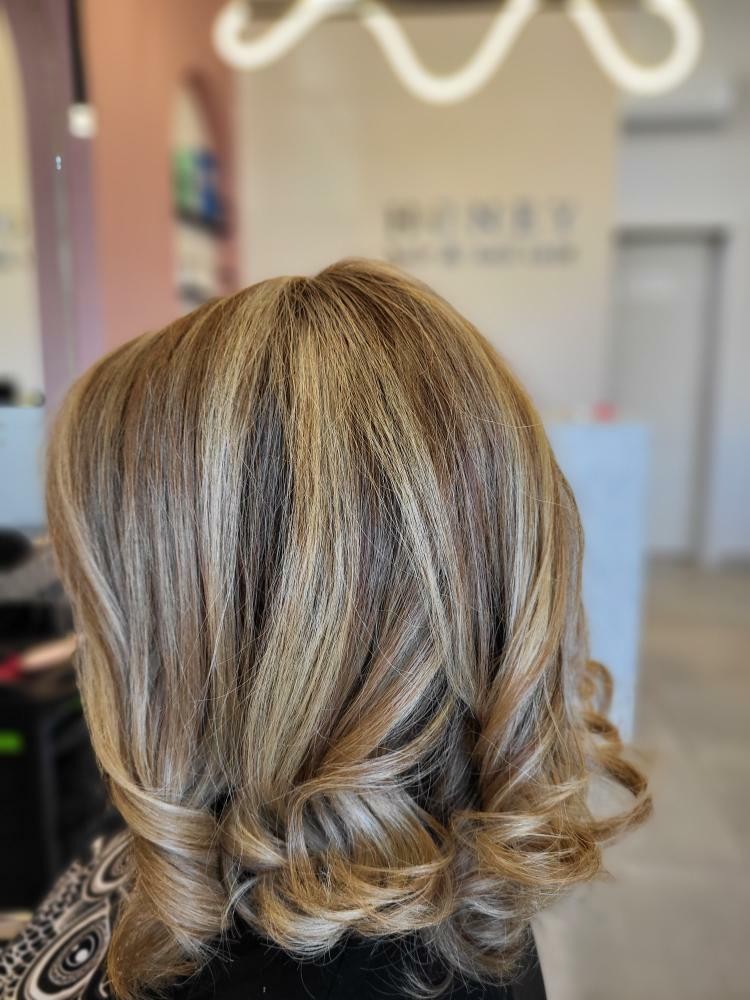 Balayage + toniranje + feniranje - srednja dužina kose - Honey, Podgorica Ombre, sombre, balayage Frizerski saloni Ombre, sombre, balayage, Podgorica, Centar