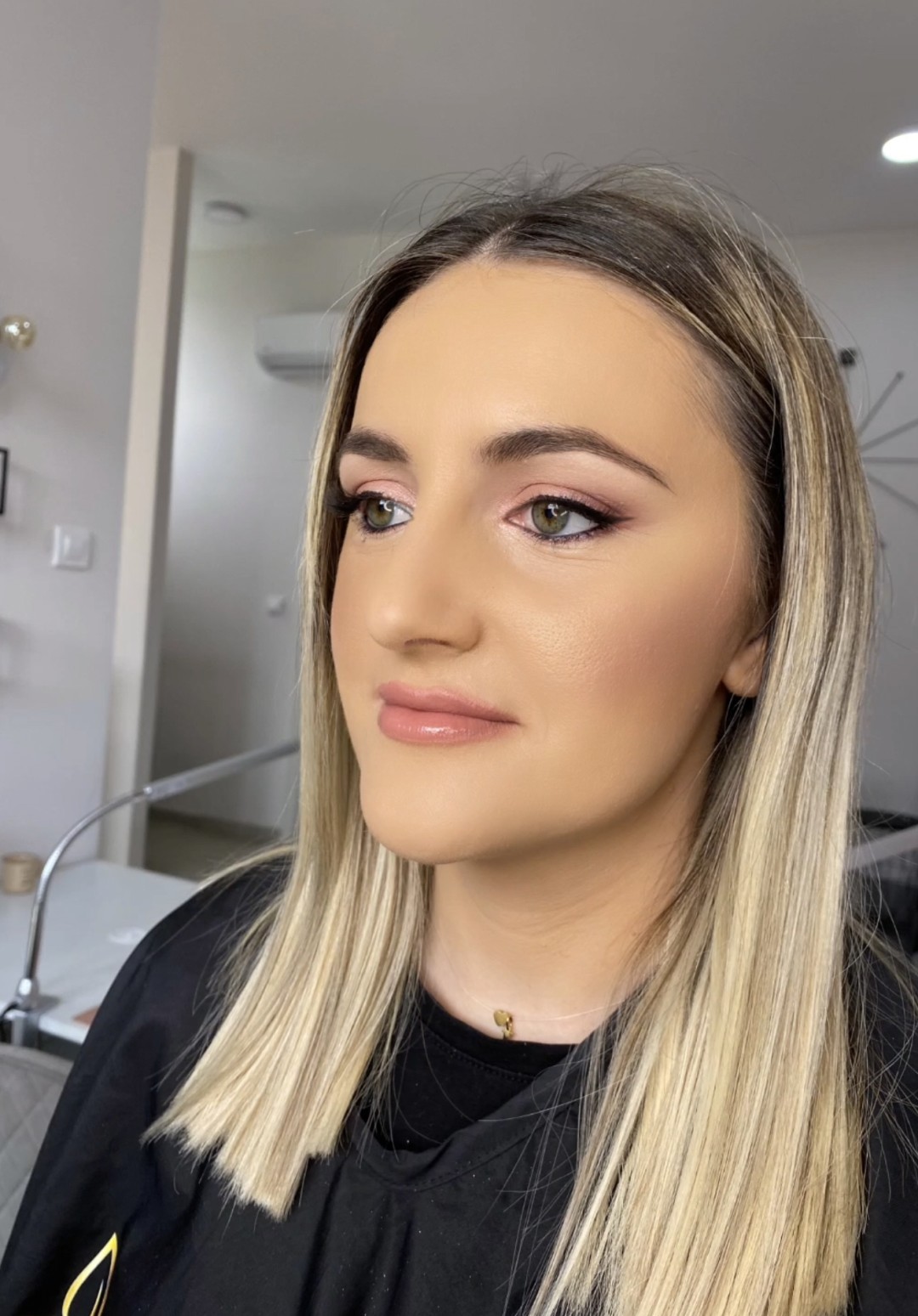 Honey #podgorica Make-up / šminkanje Profesionalno šminkanje