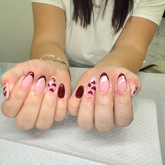 La Belle beauty store #podgorica Ojačavanje noktiju Ojačavanje noktiju gelom