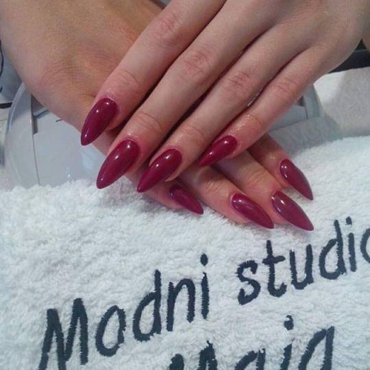 Modni studio Maja #podgorica Izlivanje noktiju Izlivanje noktiju gelom - M dužina Gel tehnika za no