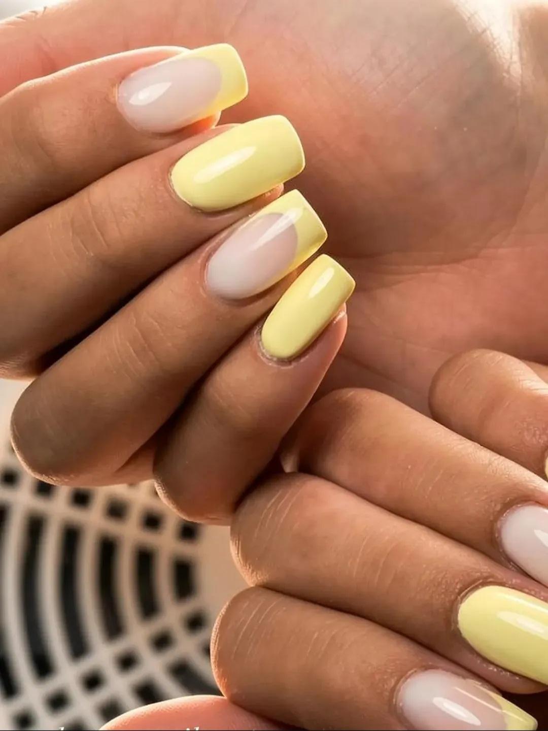 Dream Nails #podgorica Izlivanje noktiju Izlivanje noktiju dual tipsama - M dužina