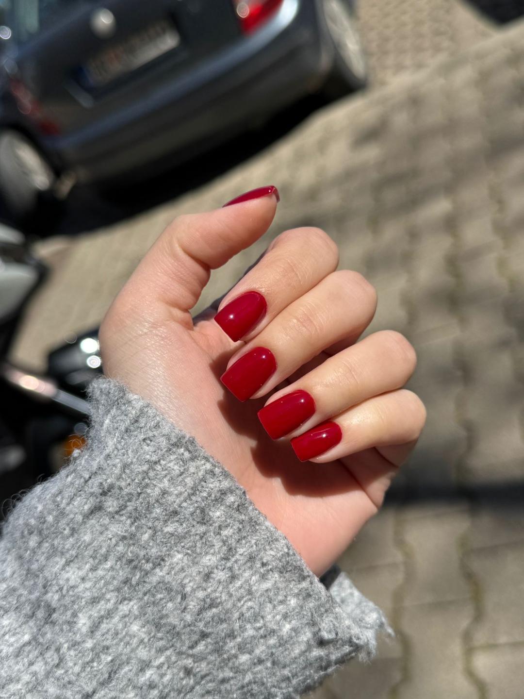 Korekcija noktiju gelom - Masha Beauty studio, Bar Nadogradnja noktiju Nokti Nadogradnja noktiju, Bar, Centar