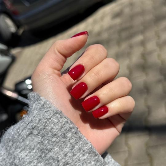 Masha Beauty studio #bar Nadogradnja noktiju Korekcija noktiju gelom
