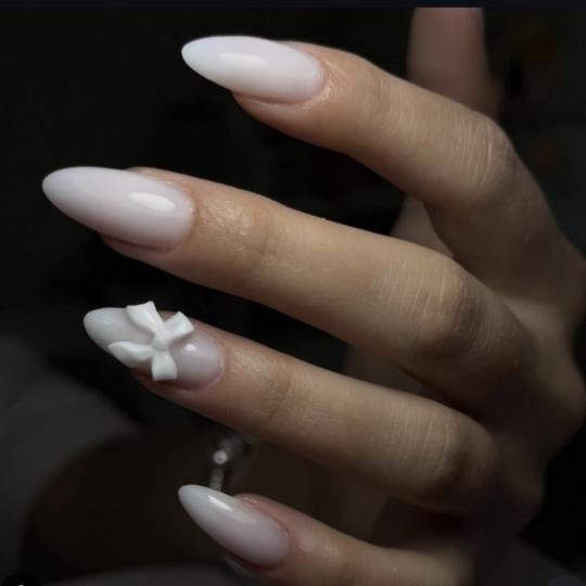 Beauty by Violeta #bar Izlivanje noktiju Izlivanje noktiju gelom Mlijecno bijeli gel uvijek u trendu