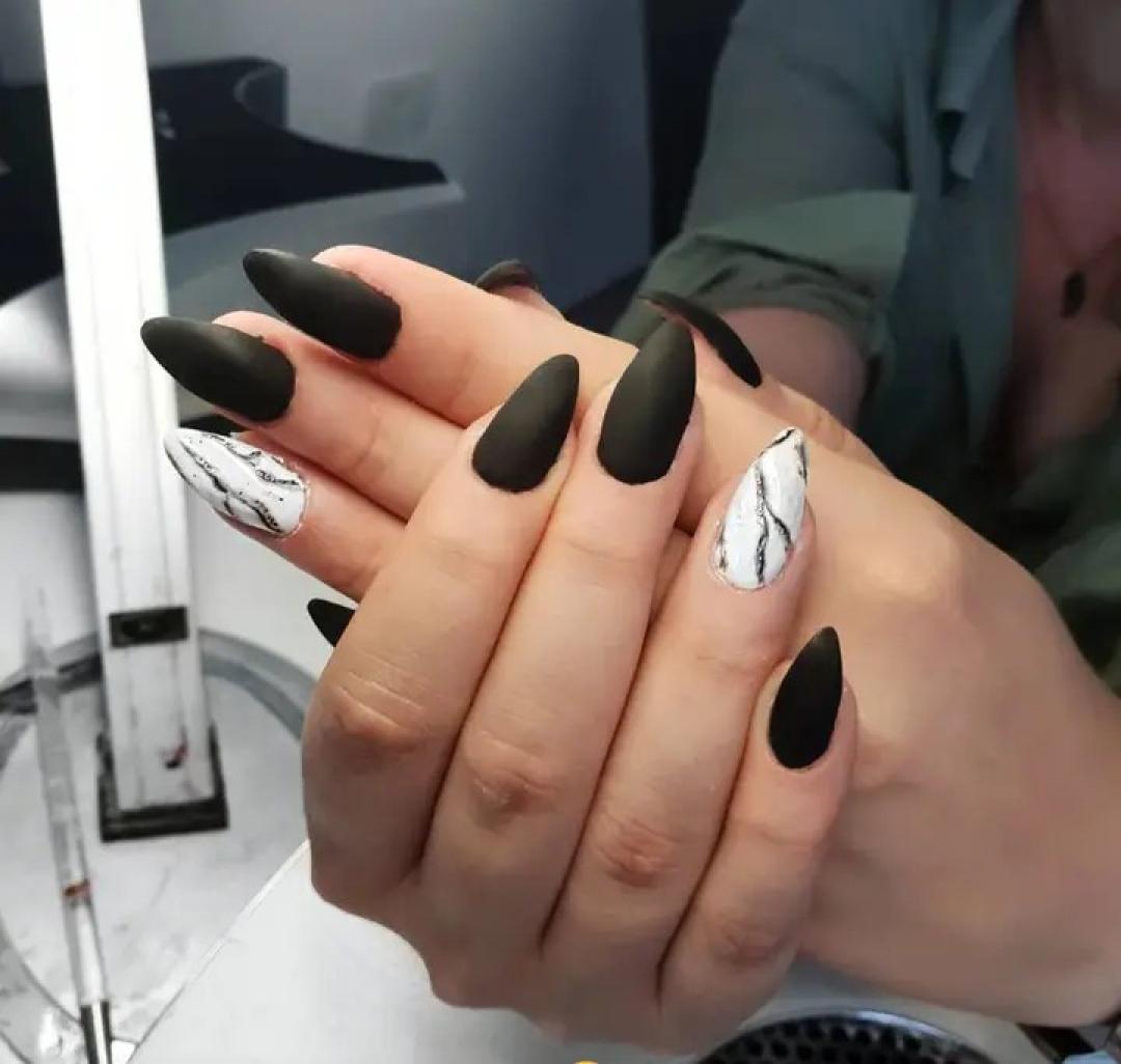 Nimfa #kotor Manikir Higijenski manikir + trajni lak