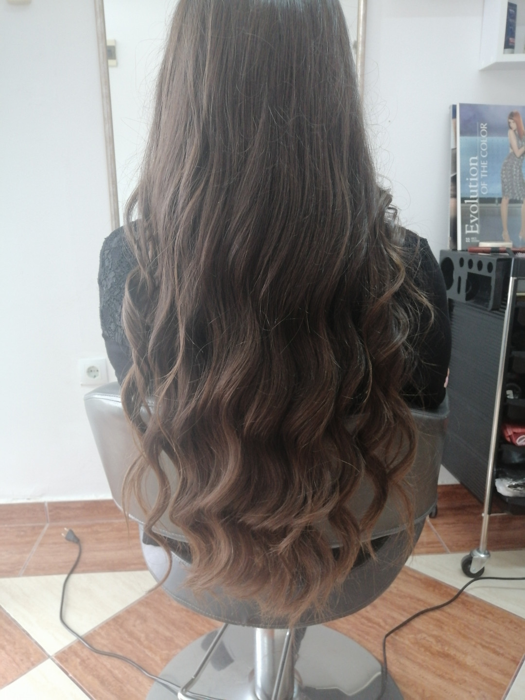Frizersko kozmeticki salon Alex #podgorica Farbanje kose Farbanje cijele dužine - nadogradnja kose
