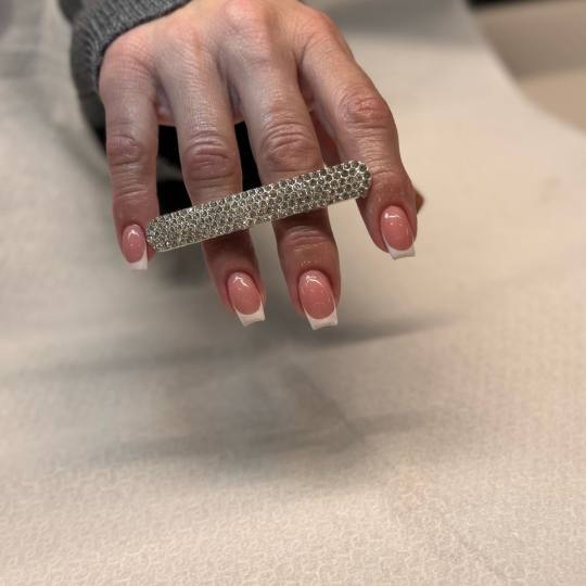 Akademija za estetiku i kozmetologiju Sara #podgorica Korekcija noktiju Korekcija noktiju gelom - L 