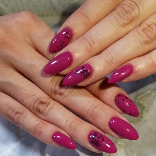 Face glow and nails #podgorica Nadogradnja noktiju Nadogradnja noktiju tipsama / gel tipse / dual / 