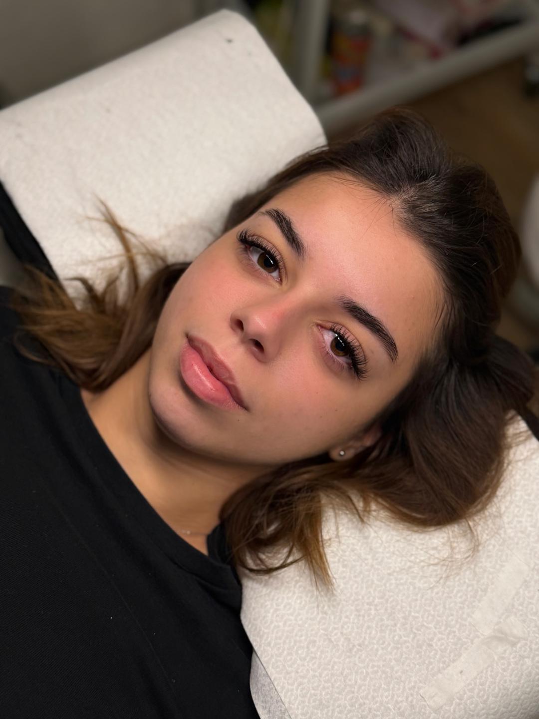 Klasik 1:1 - Glossed Beauty, Podgorica Trepavice Lice Trepavice, Podgorica, Centar