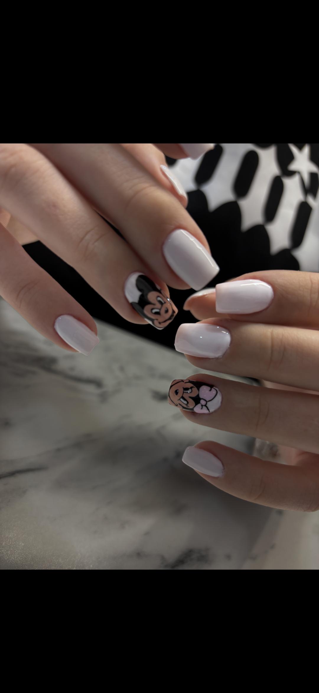 Honey #podgorica Nadogradnja noktiju Nadogradnja noktiju tipsama(sve duzine)