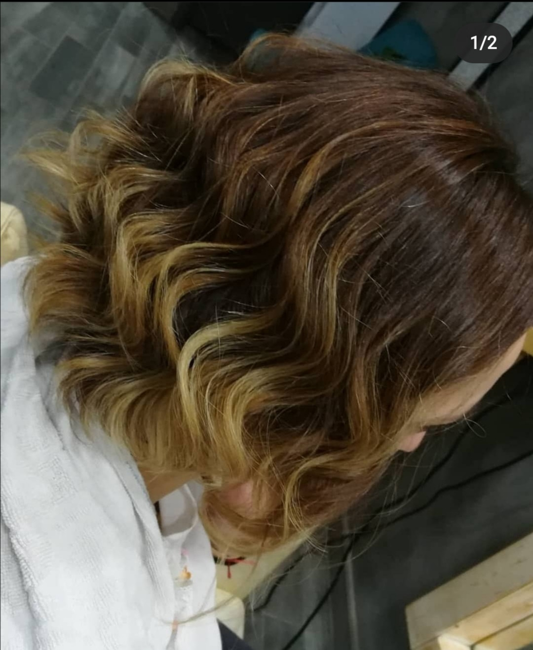Frizersko kozmeticki salon Alex #podgorica Feniranje i stilizovanje Feniranje na ravno / lokne - kosa srednje dužine