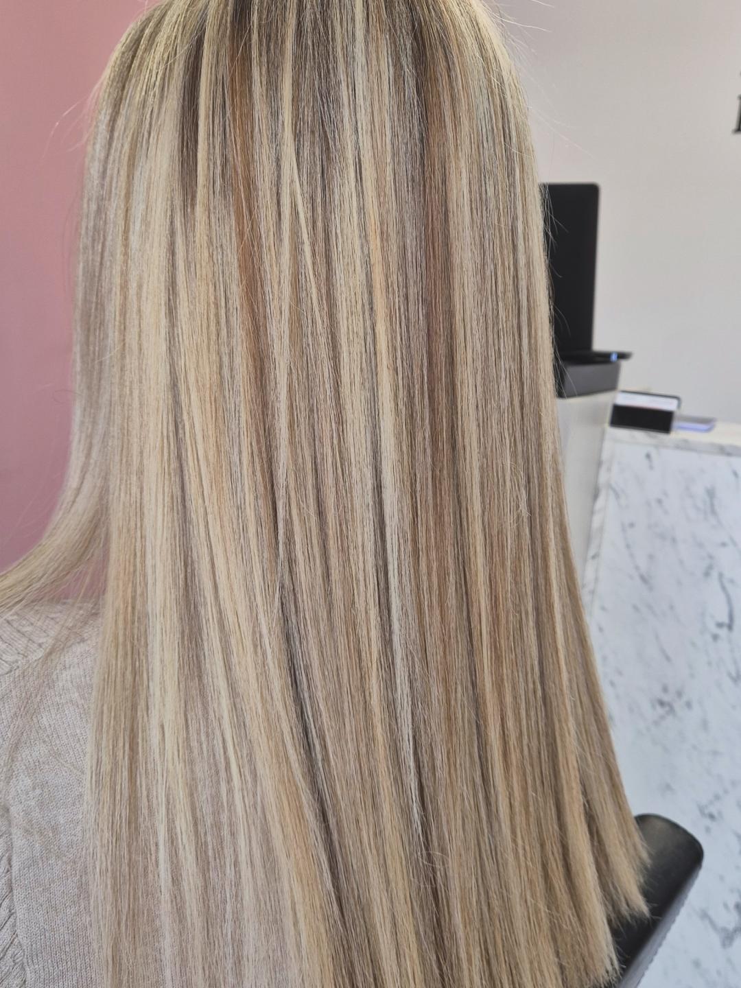 Pramenovi + toniranje + feniranje - duga kosa - Honey, Podgorica Ombre, sombre, balayage Frizerski saloni Ombre, sombre, balayage, Podgorica, Centar