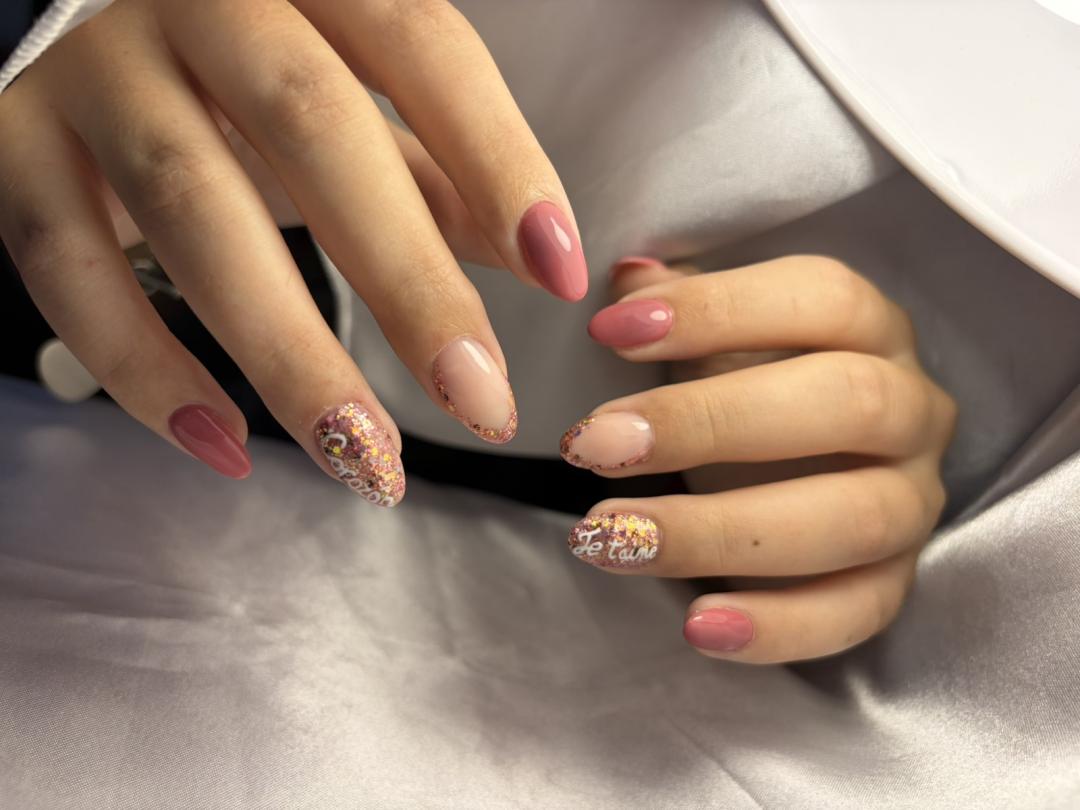 Honey #podgorica Korekcija noktiju Korekcija nadogradnje tipsama(sve duzine)