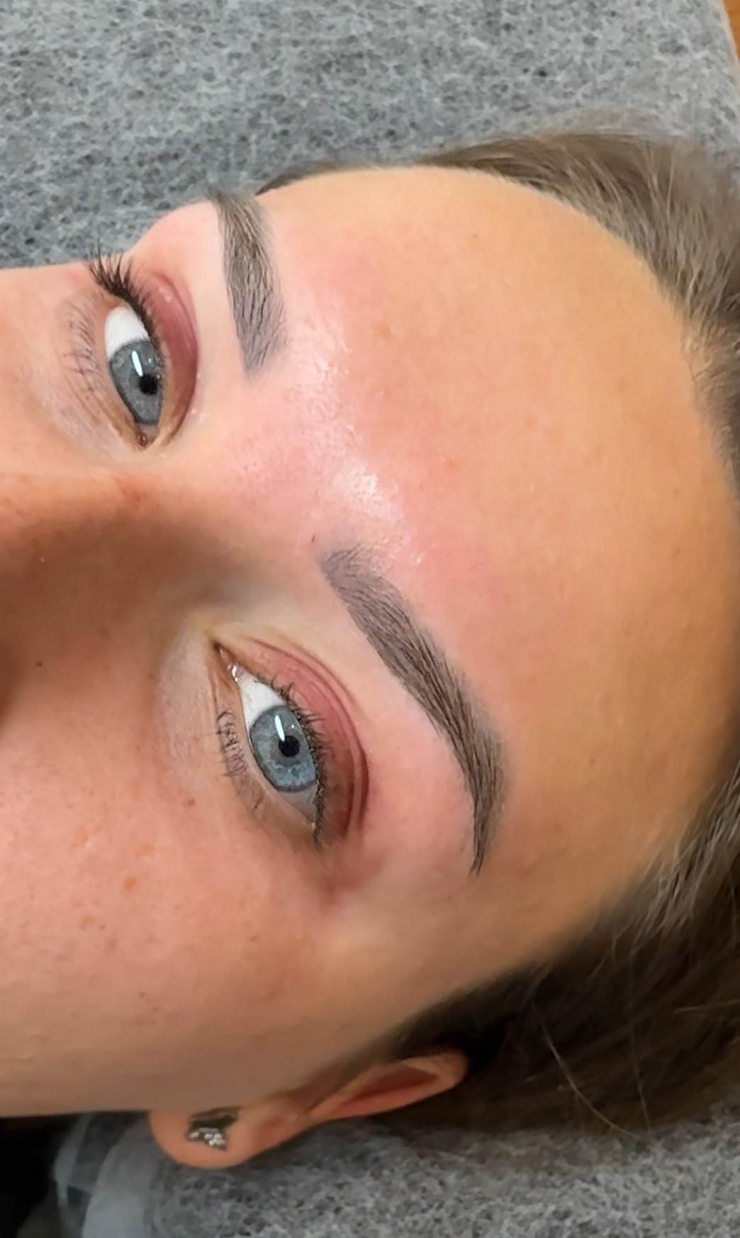 Amandi #budva Depilacija toplim voskom Depilacija obrva toplim voskom / šećernom pastom - za dame