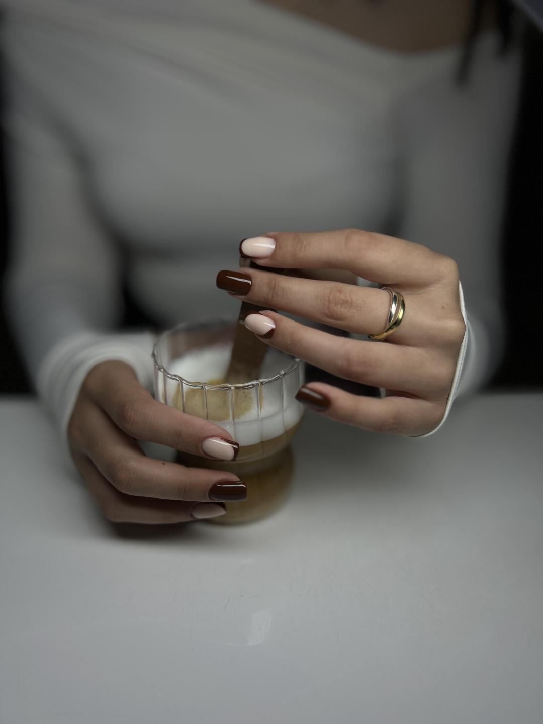 Trajni lak / rubber baza - ruke - Masha Beauty studio, Bar Ojačavanje noktiju Nokti Ojačavanje noktiju, Bar, Centar