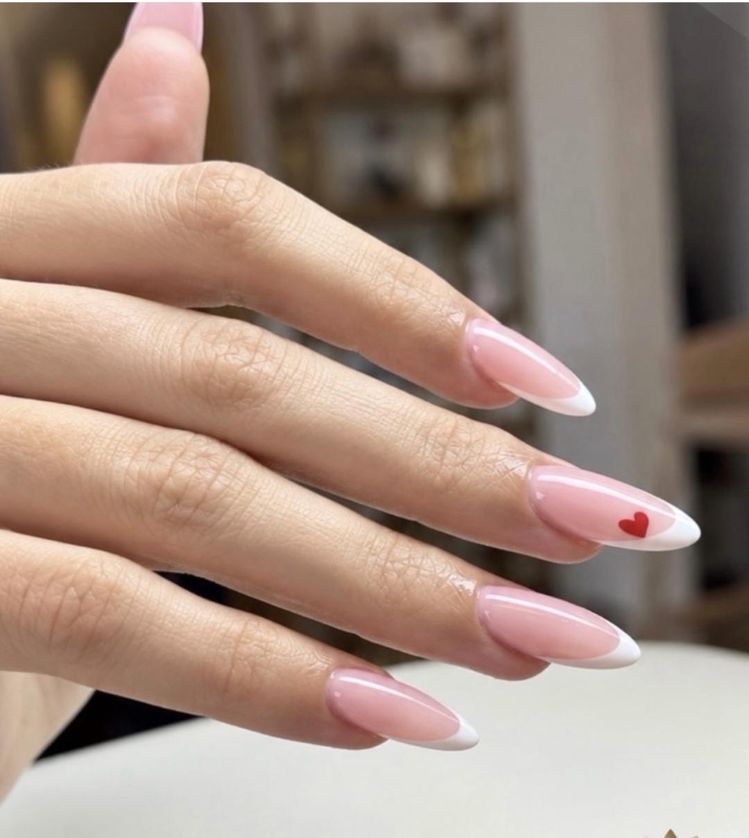Bloom Beauty Centar #podgorica Nadogradnja noktiju Nadogradnja noktiju tipsama
