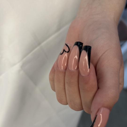 Honey #podgorica Izlivanje noktiju Izlivanje noktiju gelom - L dužina