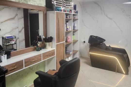 Frizersko-kozmetički salon Green diamond Budva